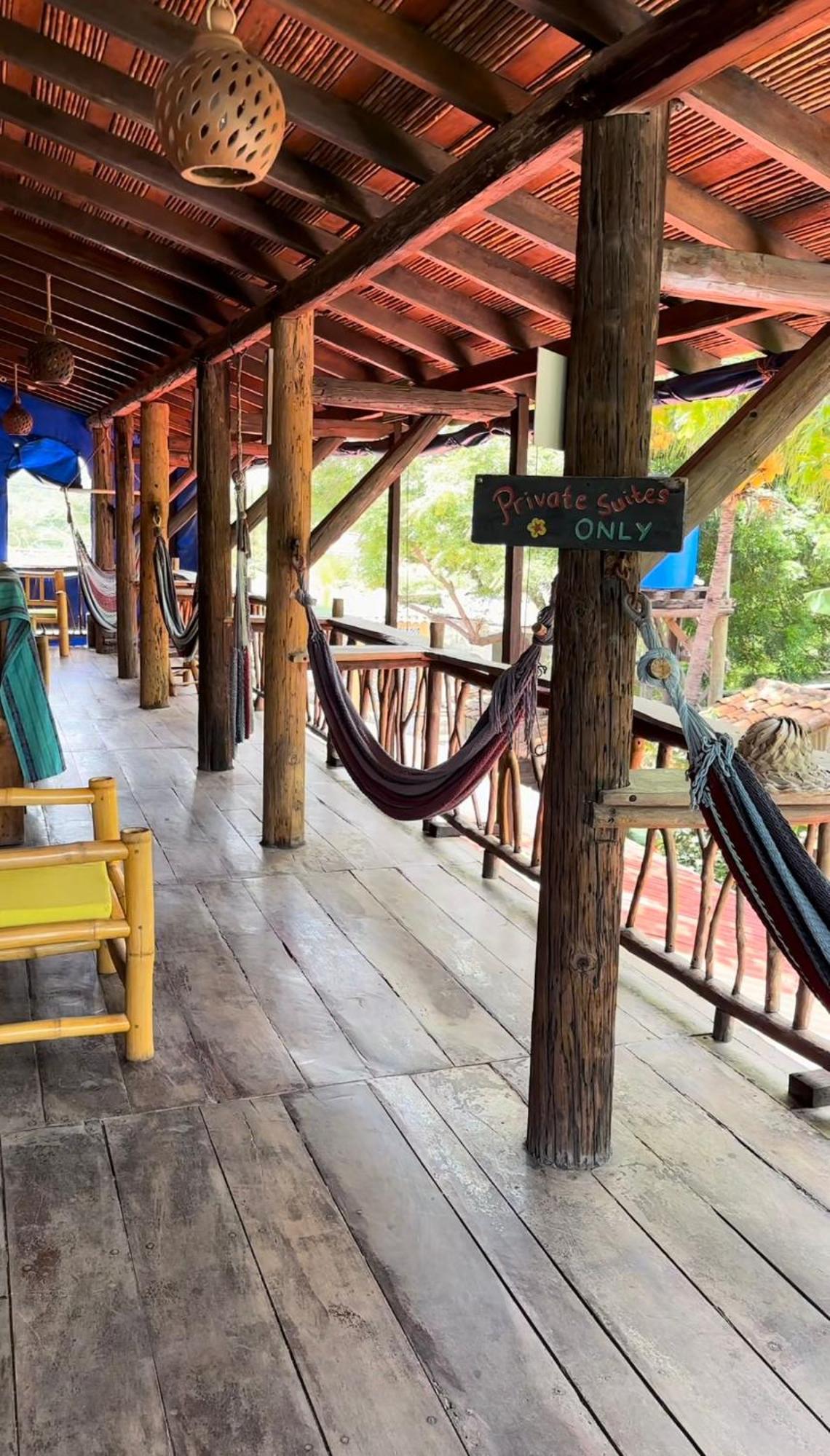 Mano A Mano Eco Hostal Las Penitas Bagian luar foto