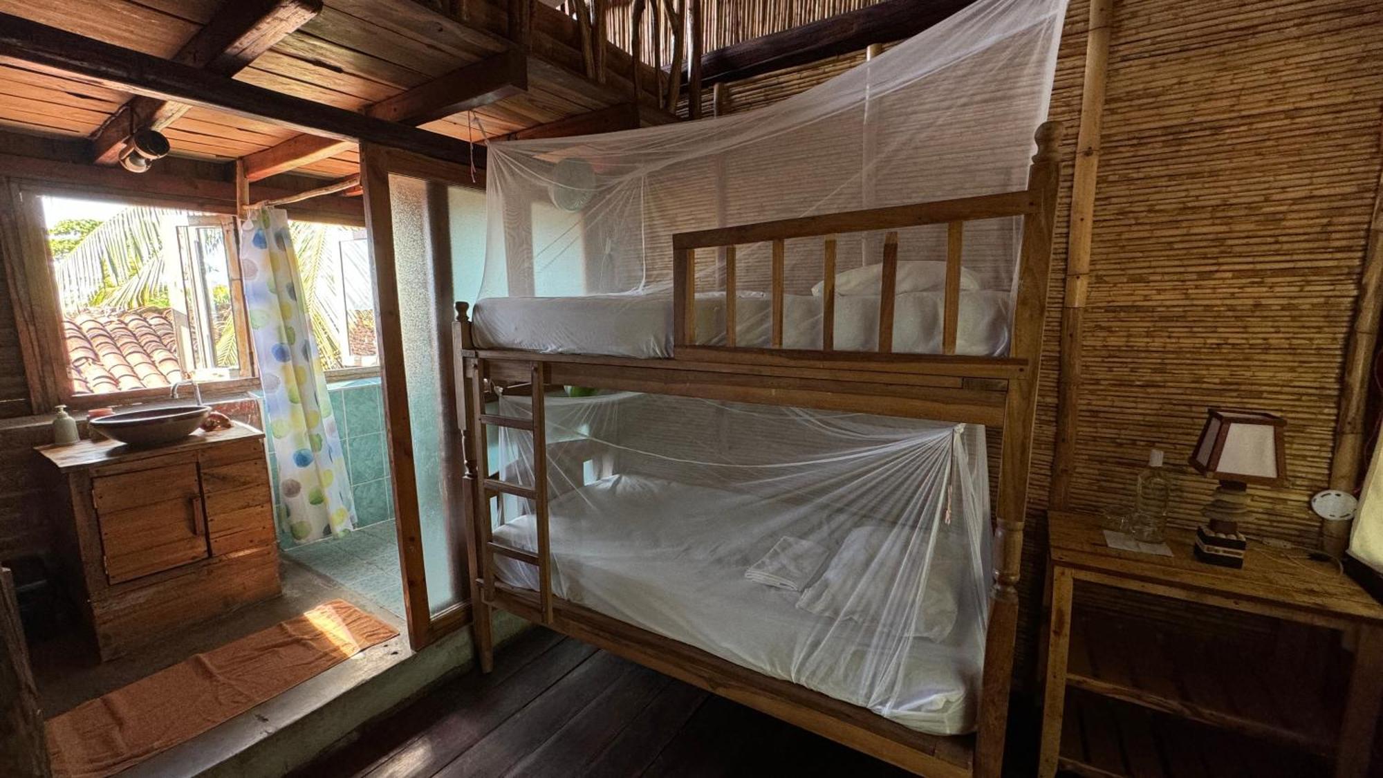 Mano A Mano Eco Hostal Las Penitas Ruang foto